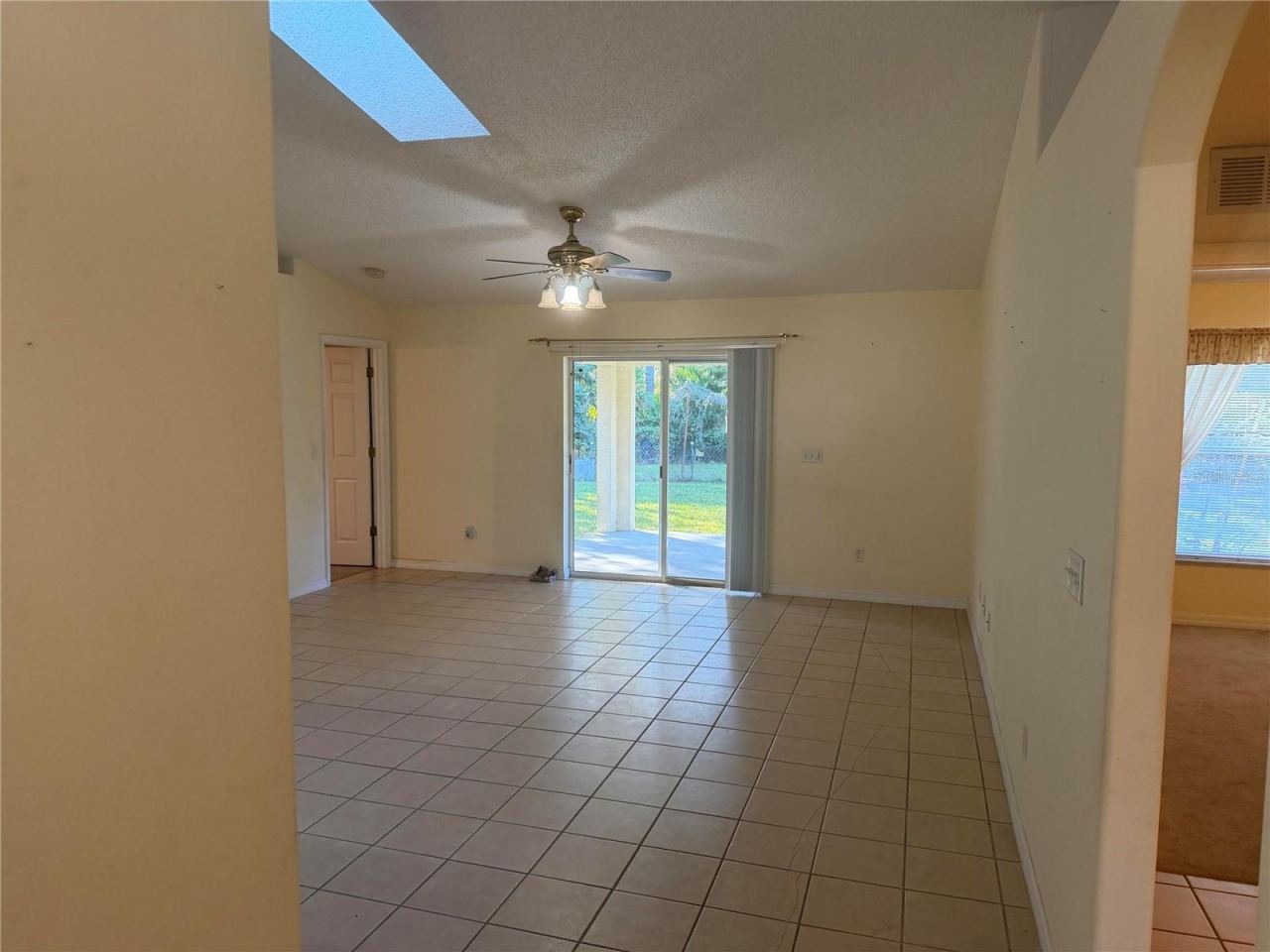 Photo 19 of 20